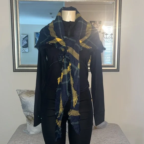 Autumn Winter Female Plaid Scarf - Picture 2 of 7